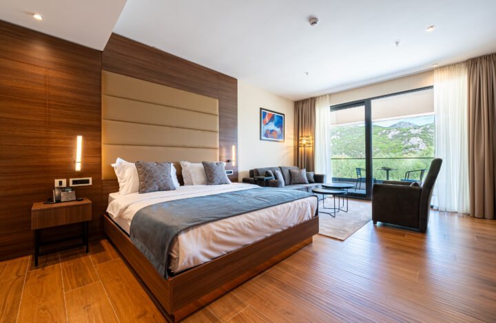 Premium room with lake view